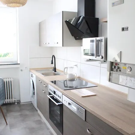 1 In Dreizimmer Innenstadt Ferien 렘고