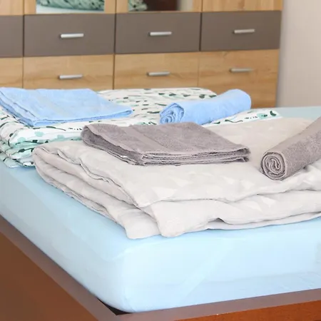 아파트 1 In Dreizimmer Innenstadt Ferien *