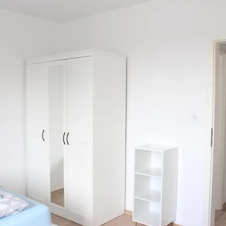 1 In Dreizimmer Innenstadt Ferien