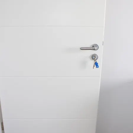 아파트 1 In Dreizimmer Innenstadt Ferien *