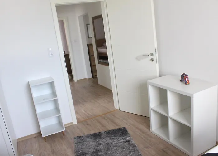 1 In Dreizimmer Innenstadt Ferien *