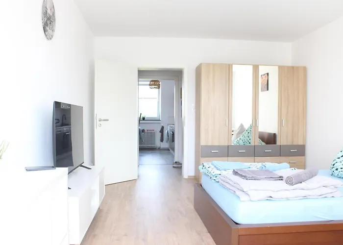 Апартаменты 1 In Dreizimmer Innenstadt Ferien